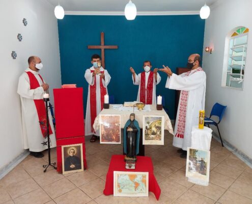 Celebração da Eucaristia na comunidade marista